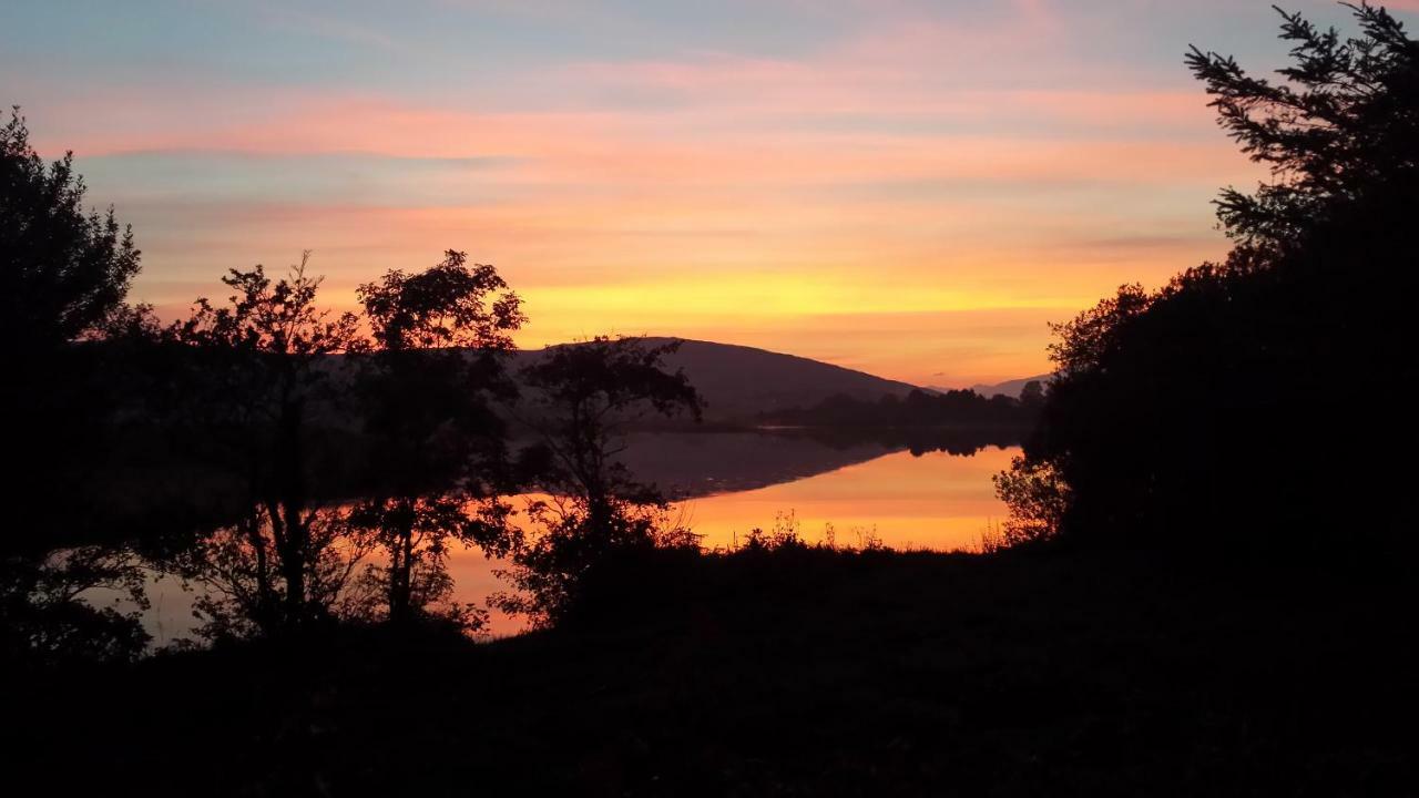 Lakeside House Oughterard Exterior foto